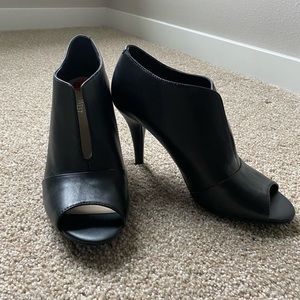 Sexy peep toe heels from Nine West